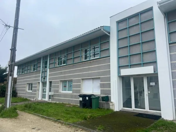 Bureaux 164 m²