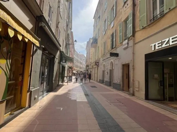 Local commercial 40 m²