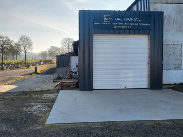 Local d’activité et entrepôt Vente Beaucé  100m² 350€