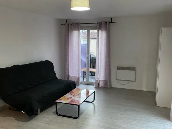 Studio avec terrasse