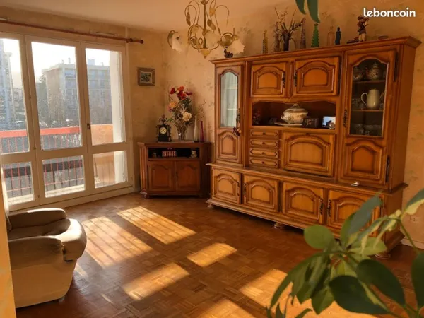 Appartement F4 84 m²
