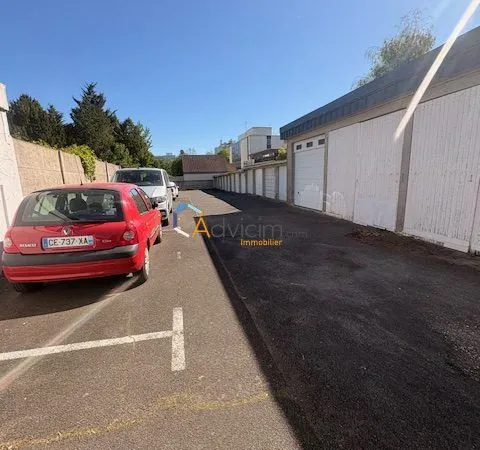 Parking/box 5 m² Orléans