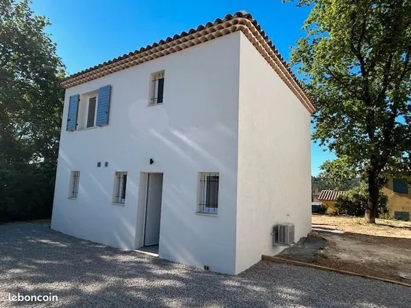 Villa neuve 3 chambres avec jardin