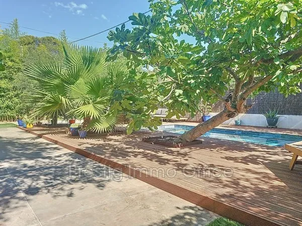 Maison 5 pièces 140 m²