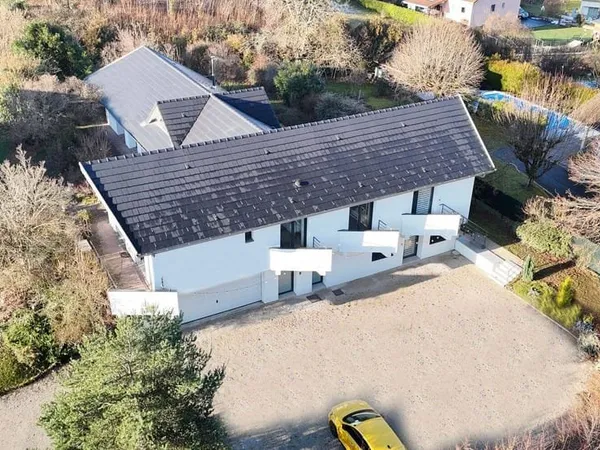 Maison 11 pièces 290 m²