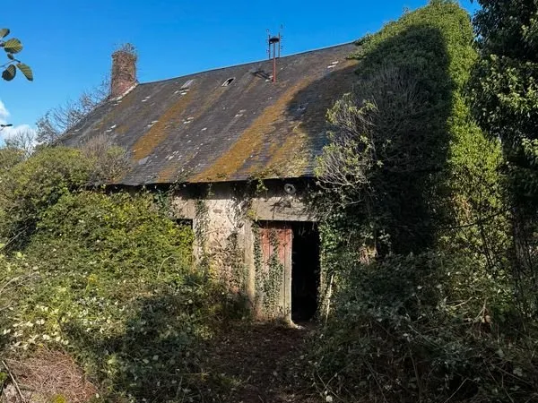 VERITABLE MOULIN DE MEUNIER à RENOVER DATANT de 1794