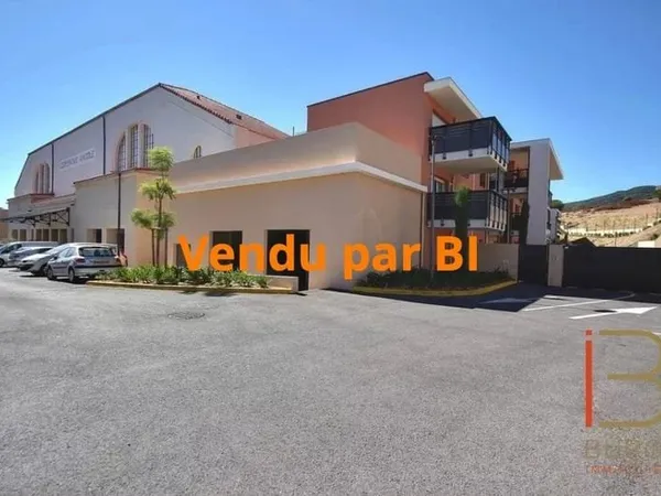 Commerce Vente Roquebrune-sur-Argens 1p 112m² 159900€