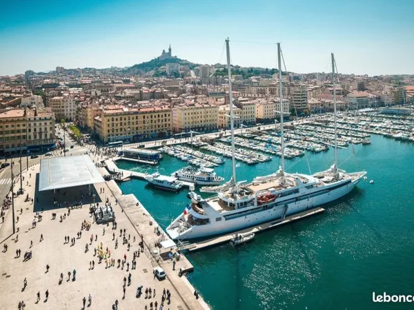 Local commercial 78 m² Marseille