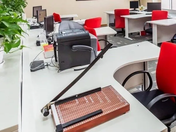 Bureau 67 m²