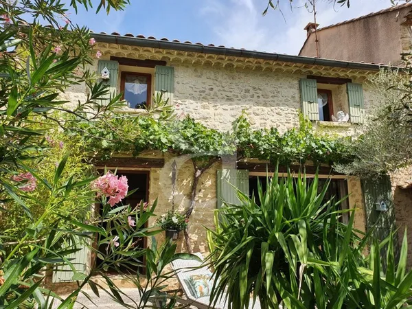 Charmant mas authentique du XVIIIème dans la région de Beaumes
