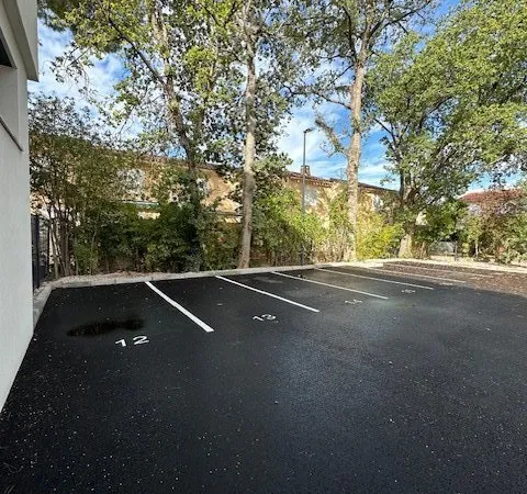 Parking extérieur