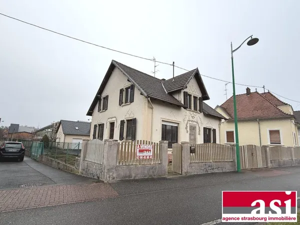 Maison 6/7 pièces 137m² à rénover. Beau potentiel.