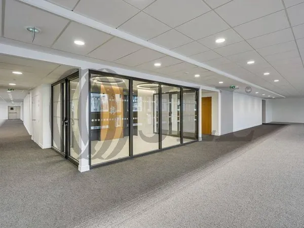 Bureaux 1001 m²