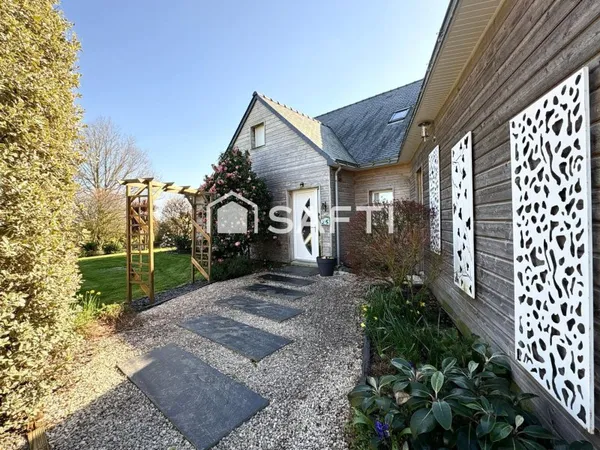 UN CADRE IDYLIQUE pour cette maison de 220m2