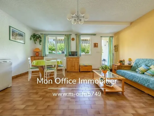 Référence : 5749-MTE. - Appartement Type 2 avec grande terrasse. Accès Lac