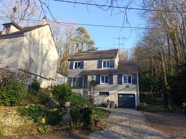 Maison clé en main, entièrement rénovée, à Bures-sur-Yvette