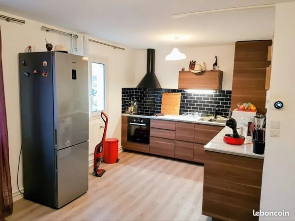 Collocation 3 chambres Lille Europe, centre, skema, gares, Euralille, Lille Flandres, métro