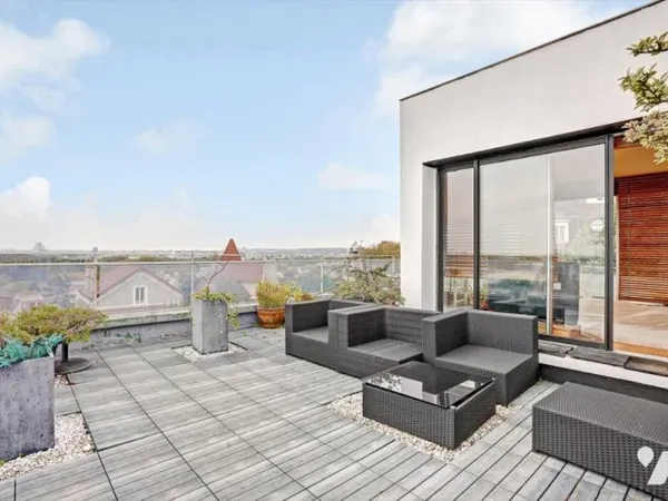 Maison 11 pièces 280 m²