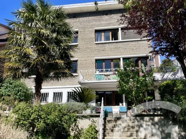 Maison 8 pièces 188 m²
