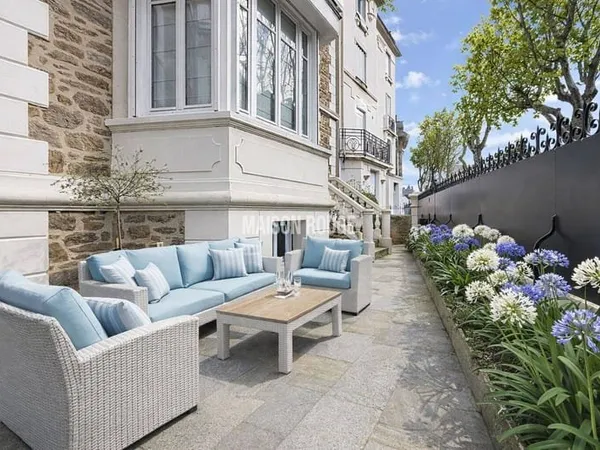 Maison 8 pièces 153 m²