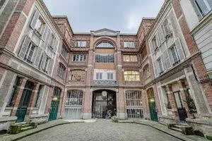 Bureaux 198 m²