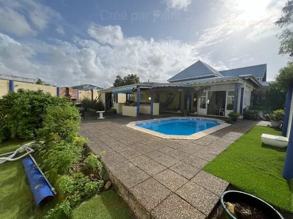 Maison Baie Mahault 6 pièce(s) 200 m2