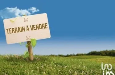 Terrain 874 m²