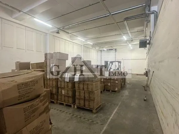 LOCAL D'ACTIVITÉS/BUREAUX 1080M2 A VENDRE MONTREUIL