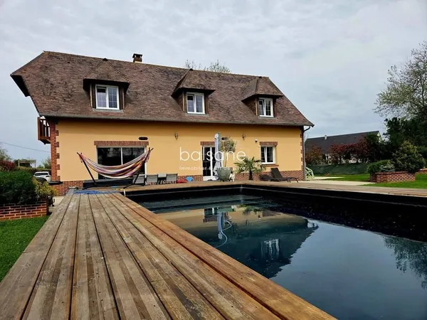 MAISON DE 175 M² - 5 CHAMBRES -