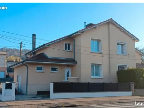 Maison 6 pièces 106m2 (terrasse jardin piscine)
