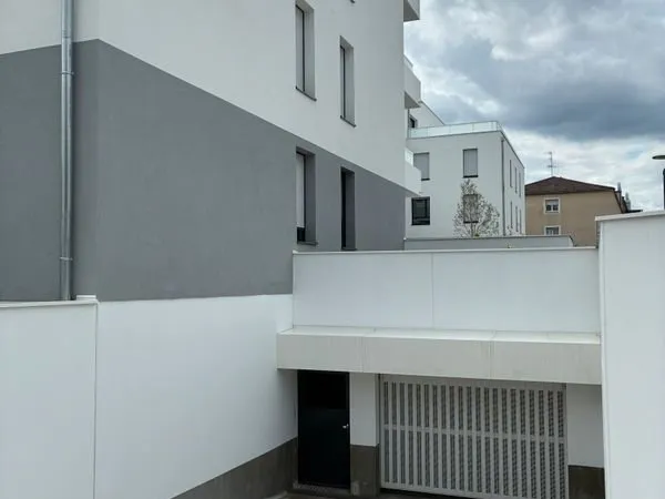 Place de parking securise en sous sol
