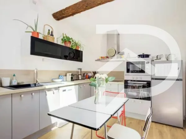Appartement Sete 3 pièce(s) 73 m2 COEUR DE VILLE avec balcon