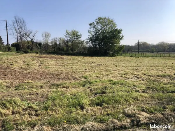 Terrain 1230 m² Neuvic