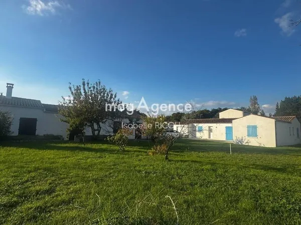 Maison 8 pièces 207 m²