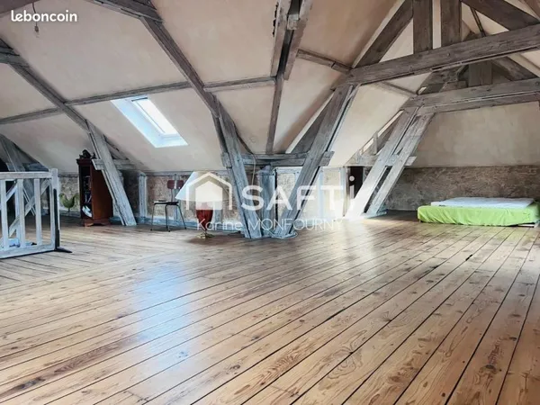 Appartement 8 pièces 321 m²