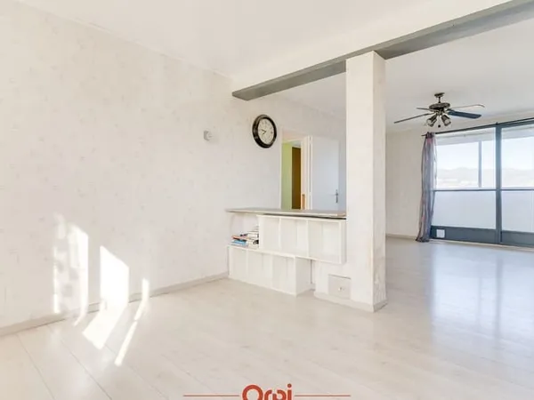 Appartement 4 pièces 77 m²