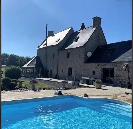 Maison 8 pièces 310 m²