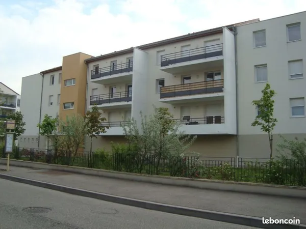 F2 residence balcon garage