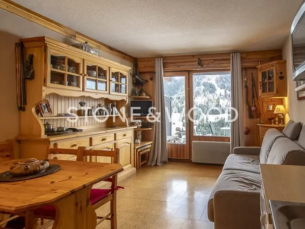 Studio meublé au Crêt du Merle