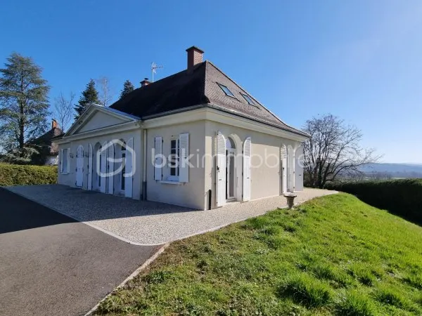 Maison 7 pièces 203 m²