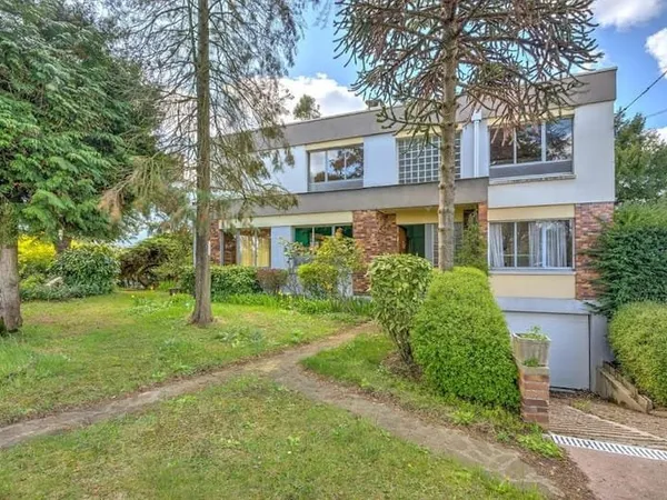 Maison 7 pièces 201 m²