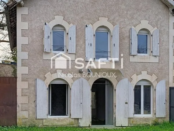 Maison à restaurer de 5 pièces 3 chambres sur parcelle de 398 m2