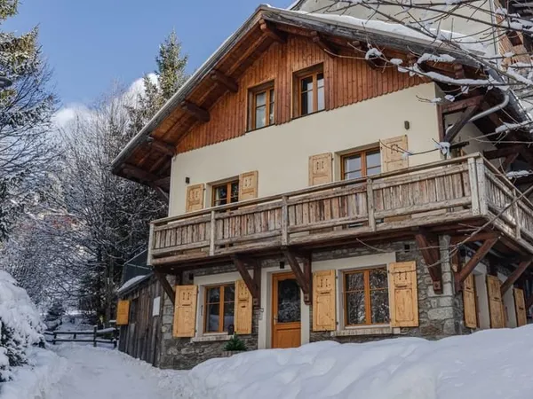 Centre village , charmant Chalet de 4 chambres