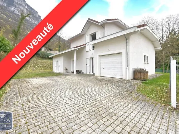 Maison 5 pièces 140 m²