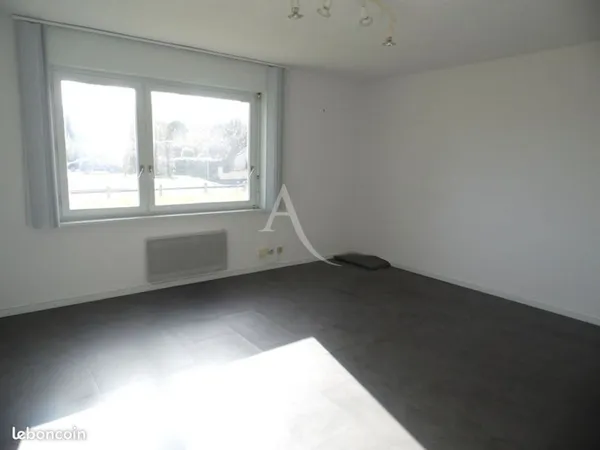 Bureaux 74 m² DOUE EN ANJOU