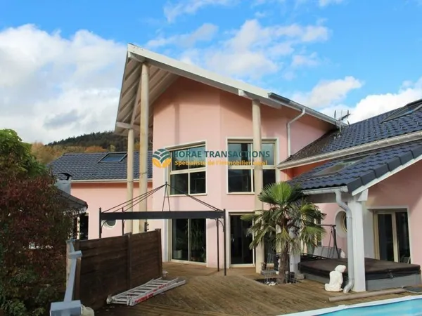 Maison de luxe 9 pièces 327 m²