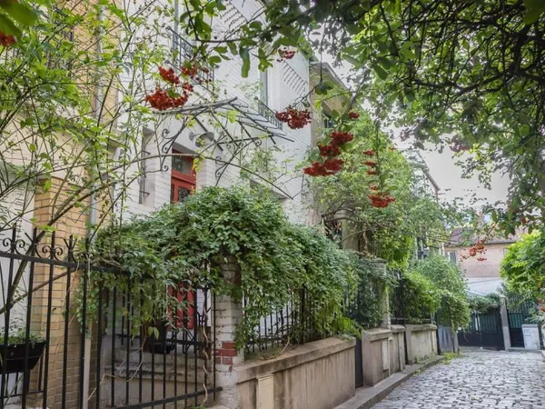 Vends maison de charme avec terrasse, dans square privé - Paris 13ème