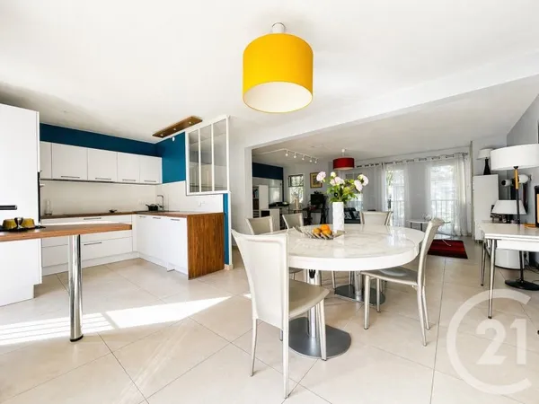 Appartement 4 pièces 132 m²