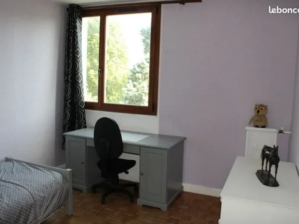 Colocation dans appartement de 90 m2