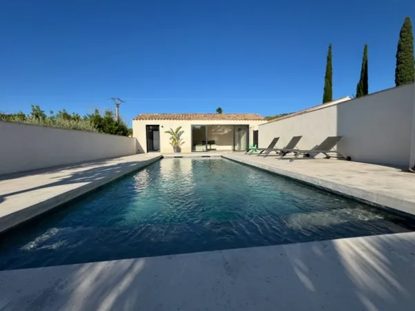 Maison contemporaine 15 pièces 300 m²
